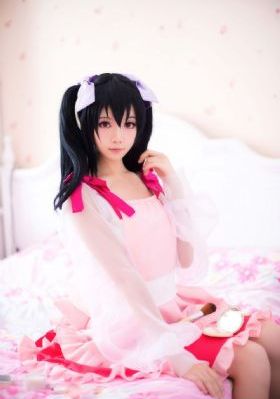 日韩毛片在线播放_高清高清迅雷在线观看