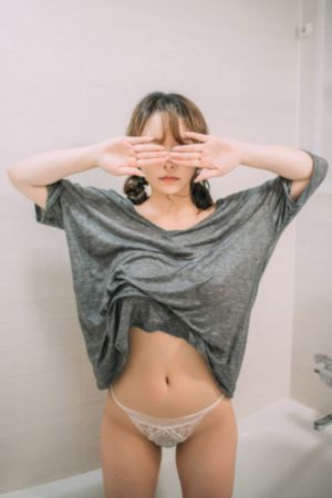 草草久视频软件的界面设计_蓝光HD高清在线观看