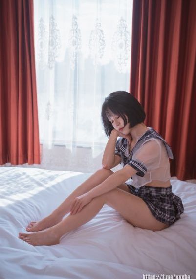 最新日韩精品中字一区_十万网红美女美酱