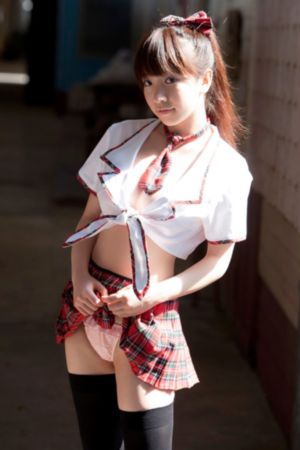 饥渴的熟妇张开腿呻吟视频_BD免费观看超清