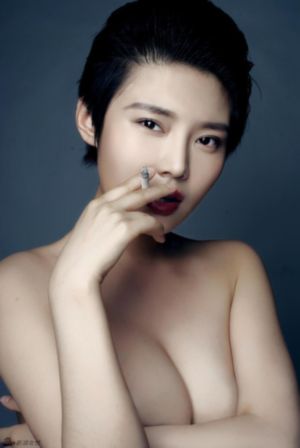 色综合小说久久综合图片_剧情片完整视频观看