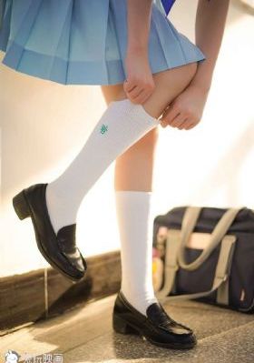 男女一边摸边做边爱的视频_4K免费在线观看
