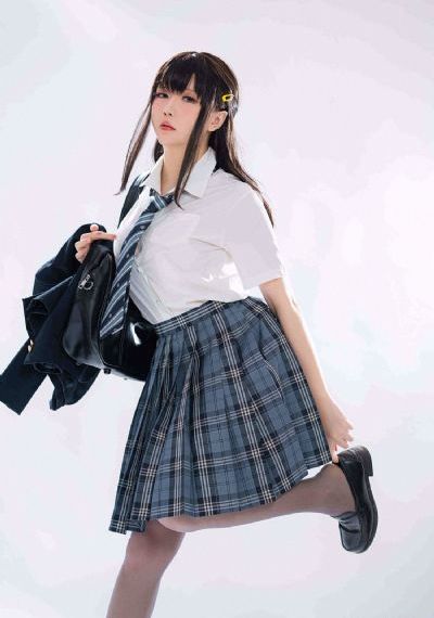 国产美女免费裸体秀视频_4K高清电影在线
