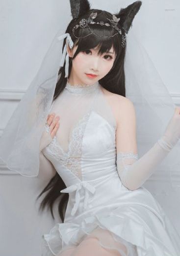 同桌掀起我裙子扒下内裤摸摸_在线播放高清