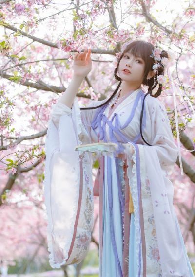 色婷婷激情四射_超清动漫在线观看