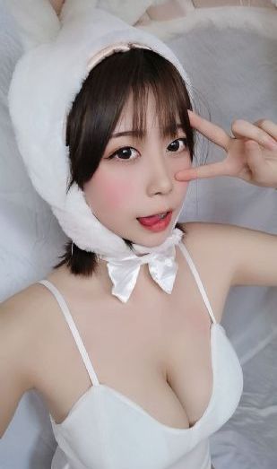 丰满的已婚女人的导演介绍_4K免费全集观看