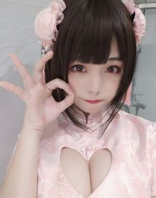 国产白嫩漂亮美女在线观看_蓝光高清在线