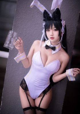 老汉玩两个风韵犹存黑色_超清免费高清观看